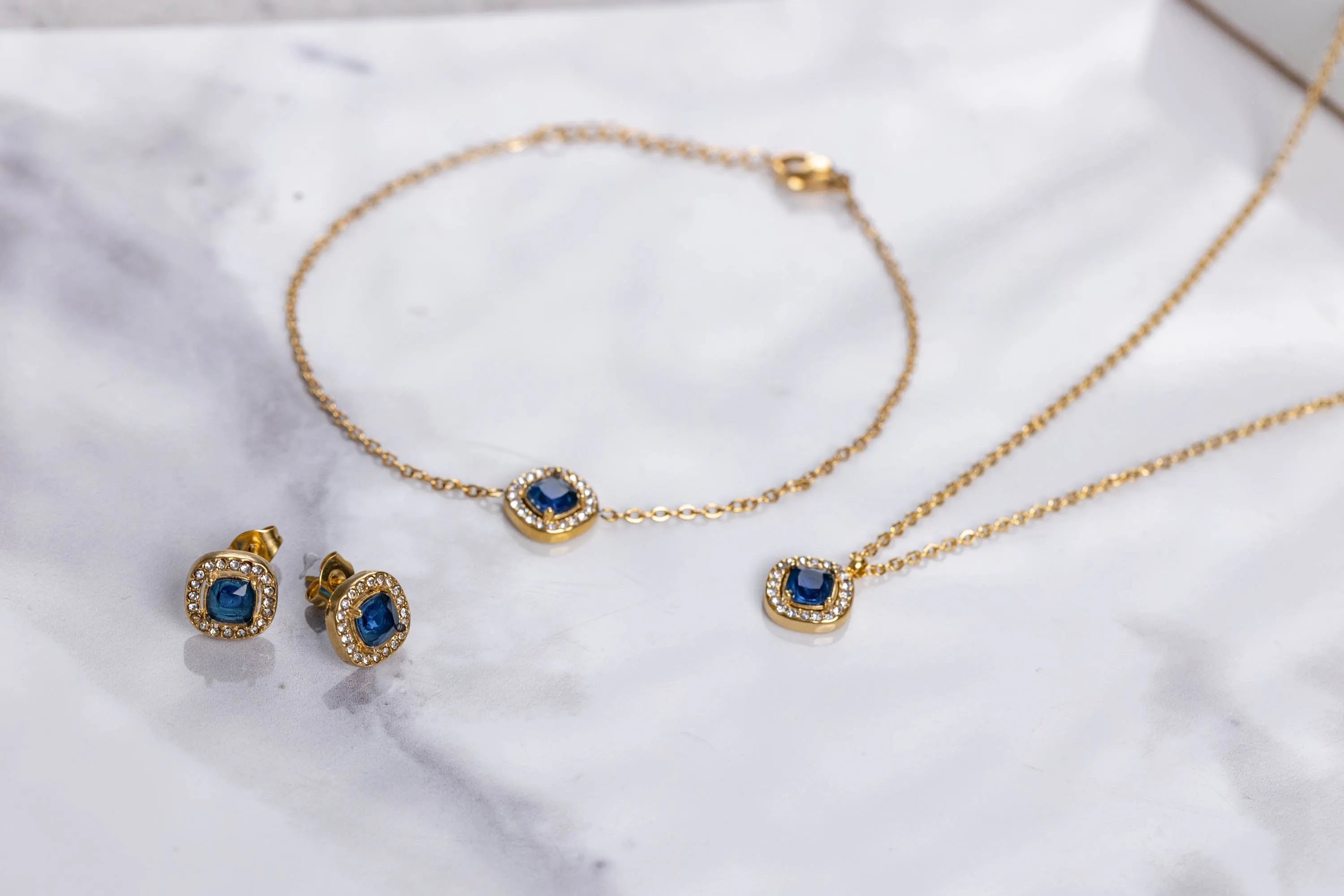 Blue rosetta set