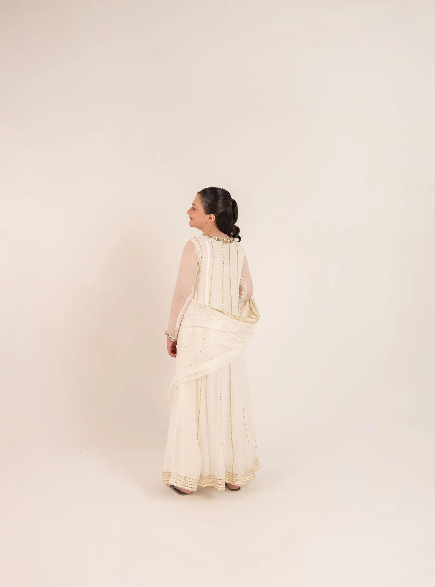 Inaya White Gotah - K